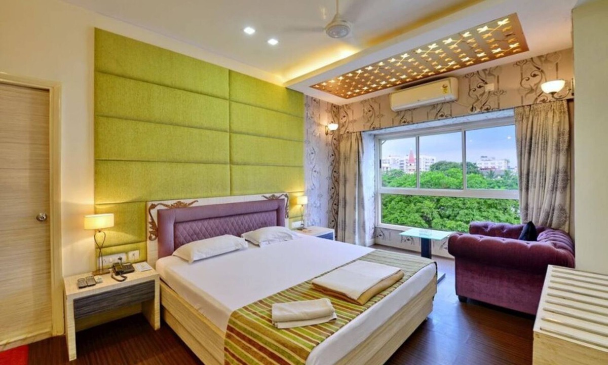 Park Street Hotel | Hotel Rushabh Home