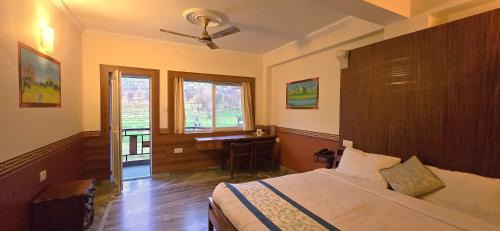 Fatehpur House | Hotel Samdupling Himalayan Brothers