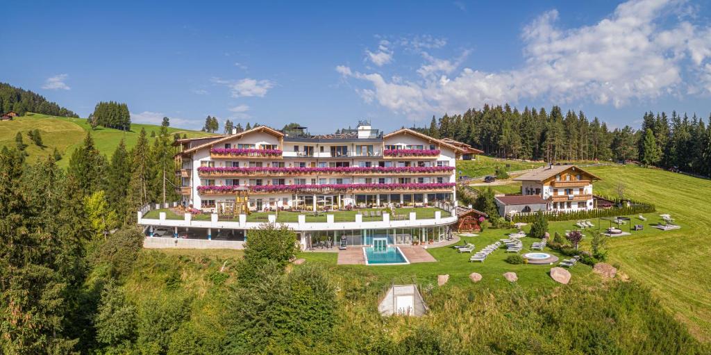 Castelrotto Hotel | Hotel Scherlin