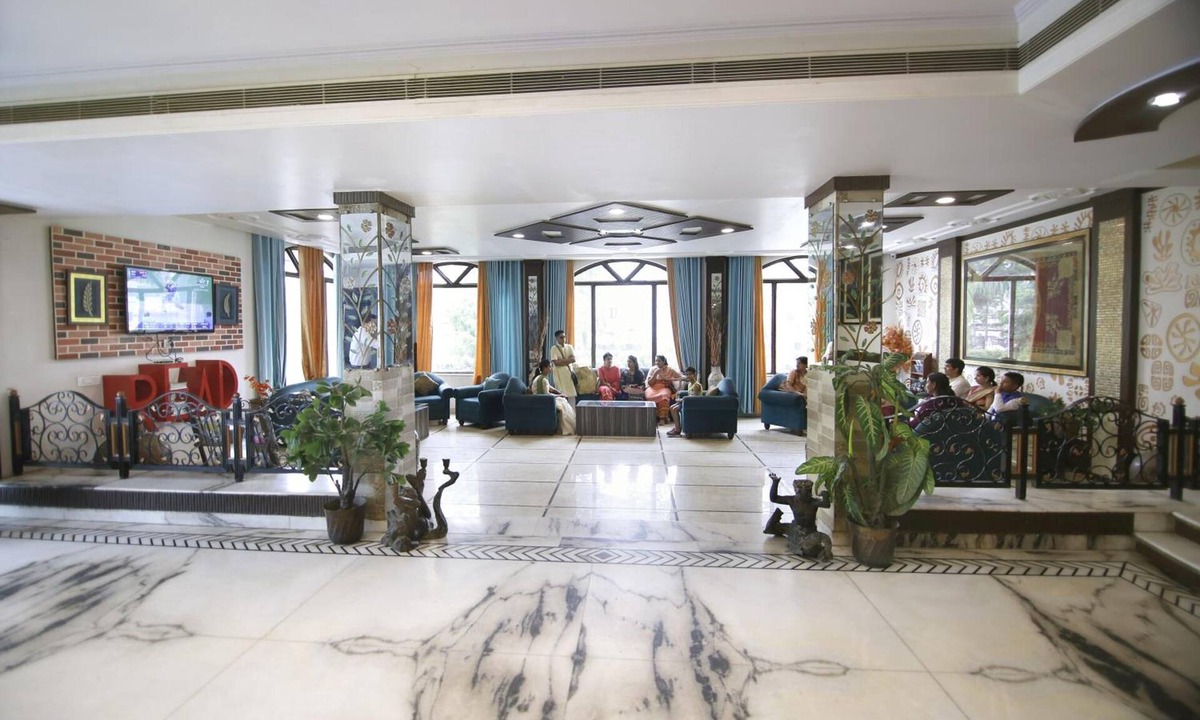 Mathura Hotel | Hotel Sheetal Regency