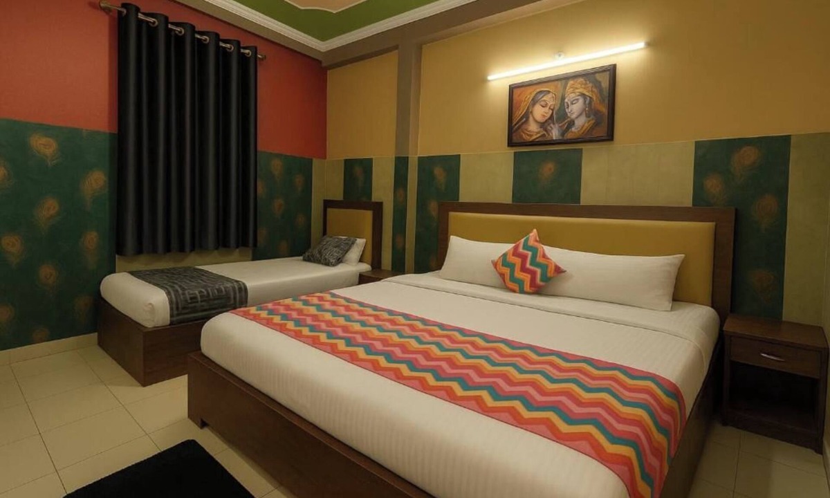 Vrindavan Hotel | Hotel Shiri Krishna