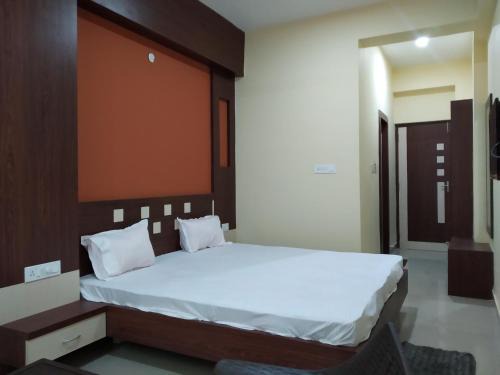 Deoghar Hotel | Hotel Shree Hari