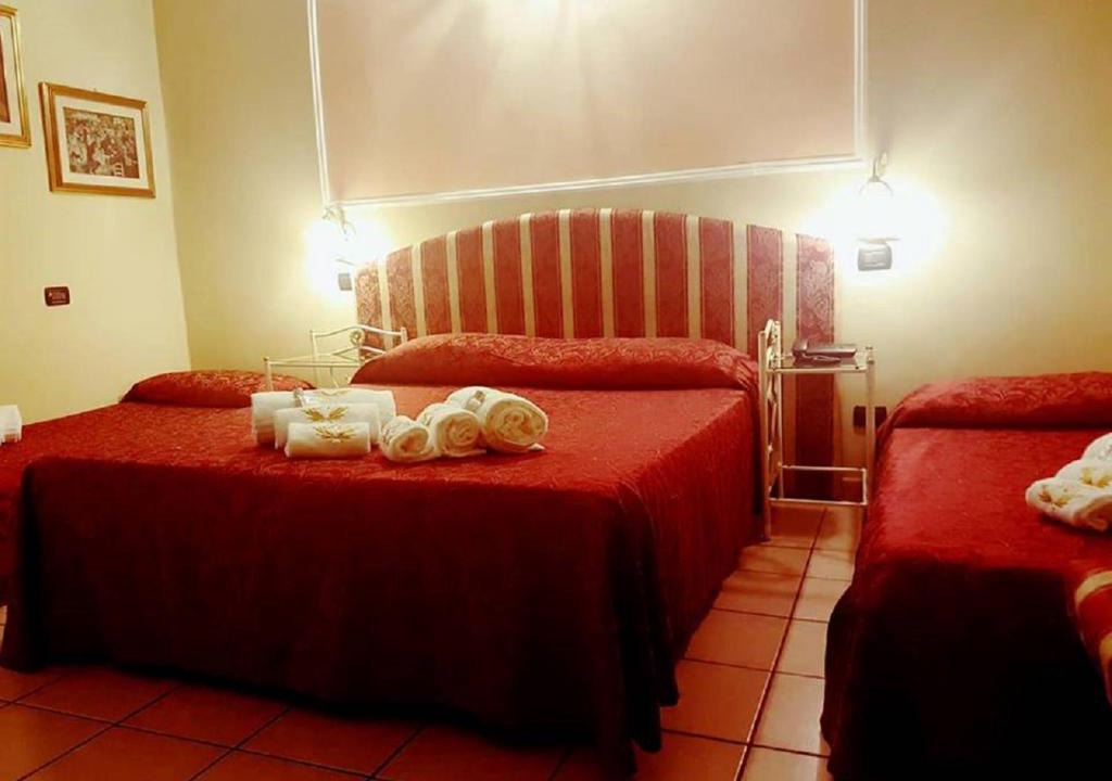 Zona Ca' Granda Hotel | Hotel Sicilia