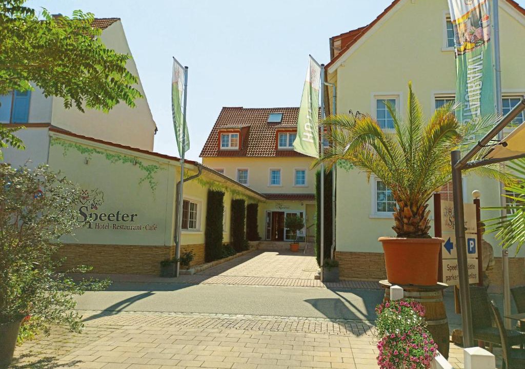 Weisenheim am Berg Hotel | Hotel Speeter