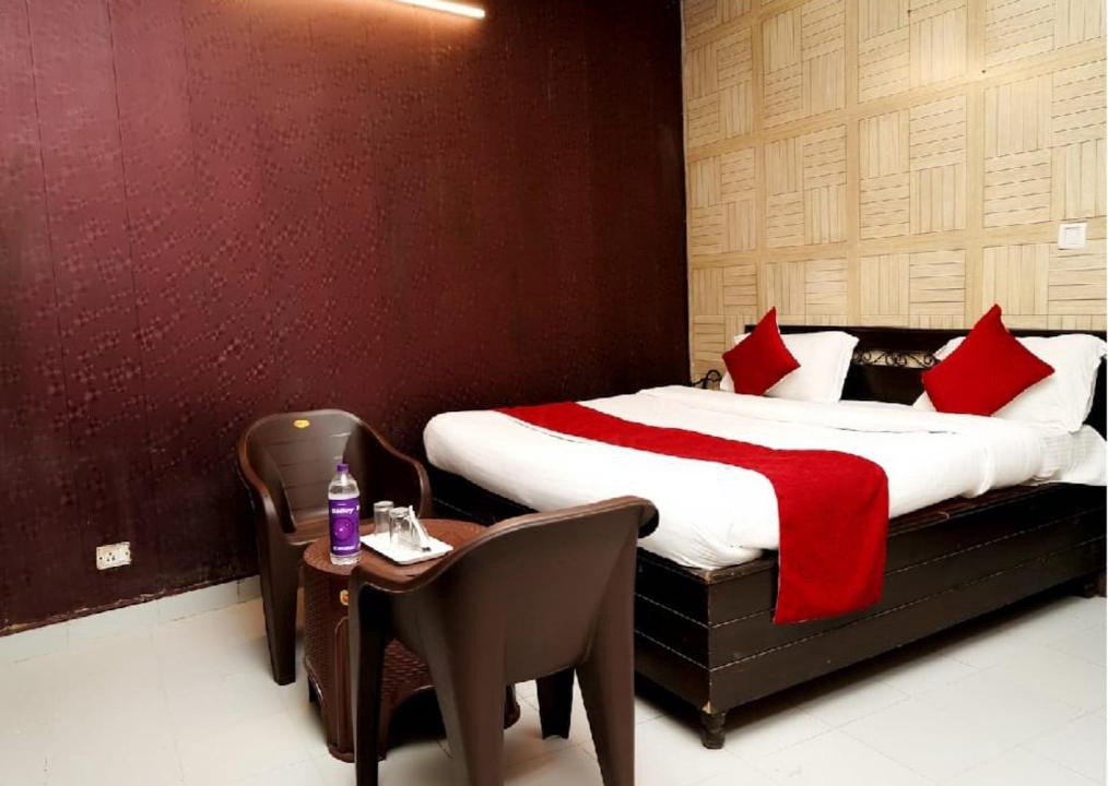 Sector 42 Hotel | Hotel Star Welcome