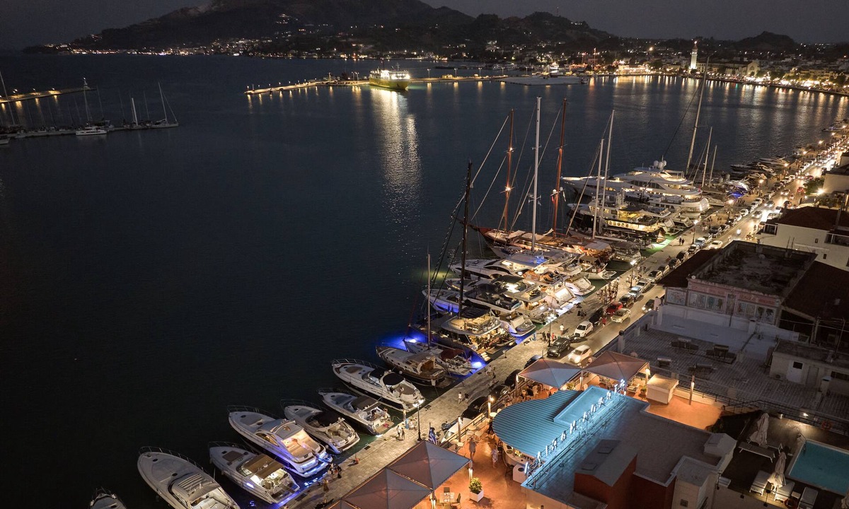 Zakynthos Town Hotel | Hotel Strada Marina