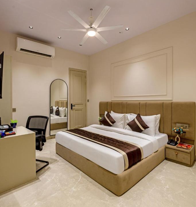 Indirapuram Hotel | Hotel The Emporio A Elite Near Shaheed Sthal Metro Station
