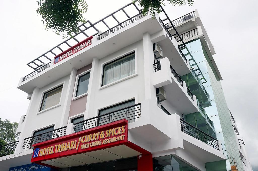 Rishikesh Hotel | Hotel Trihari