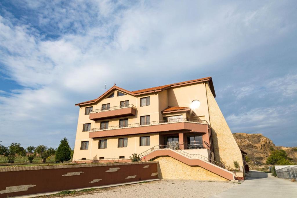 Greci Hotel | Hotel TROESMIS