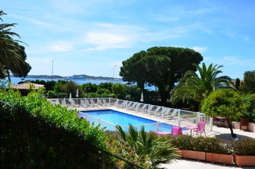 Guerrevieille Hotel | Hotel Villa Des Anges
