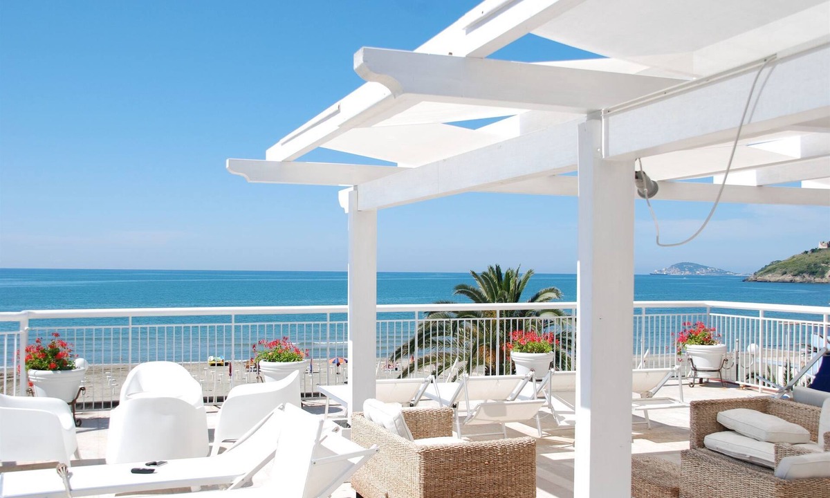 Minturno Hotel | Hotel Villa Eleonora