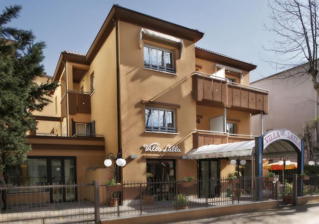 Marina Centro Hotel | Hotel Villa Lalla