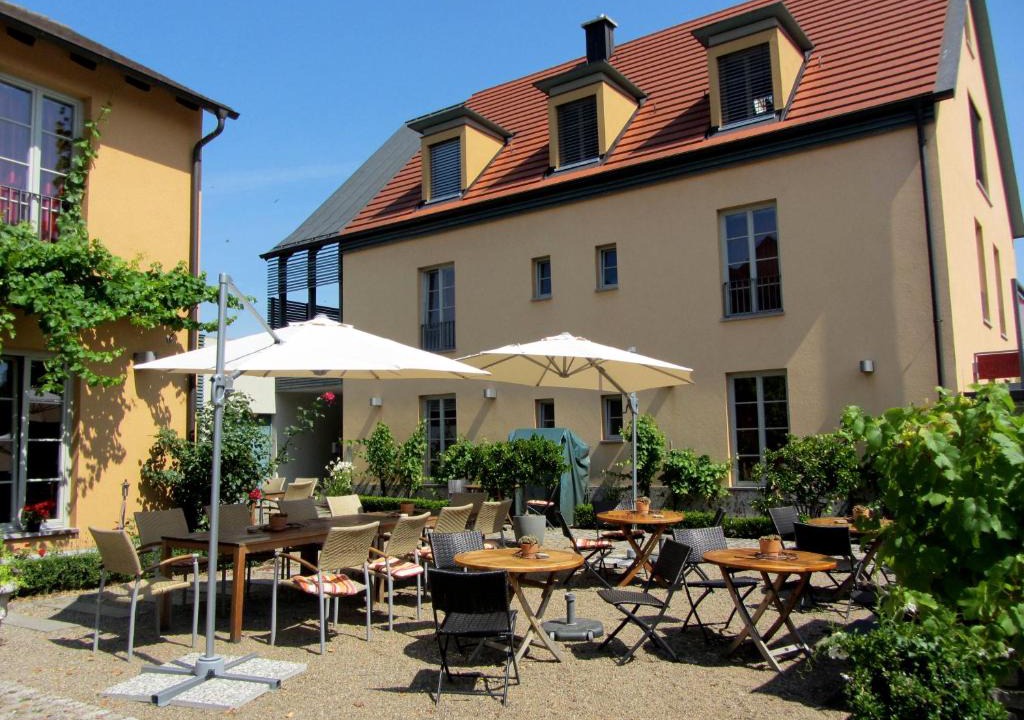 Sommerach Hotel | Hotel Weinblatt