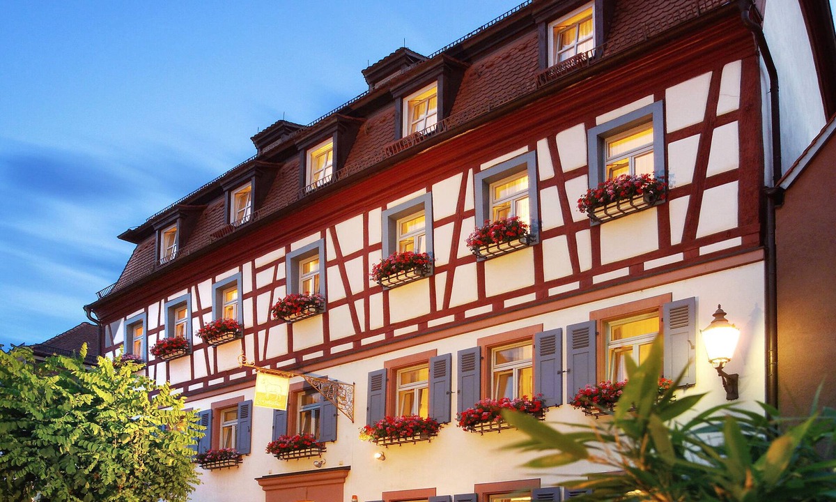 Veitshoechheim Hotel | Hotel Weisses Lamm