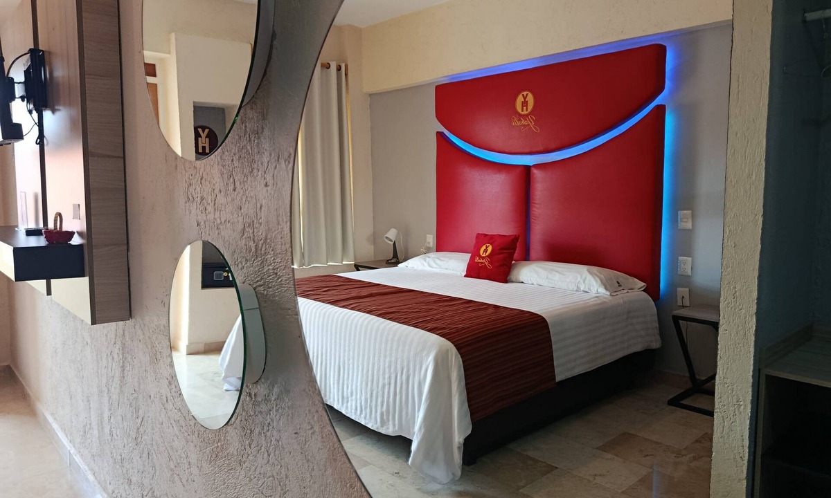 Jilotepec de Abasolo Hotel | Hotel Yahalis