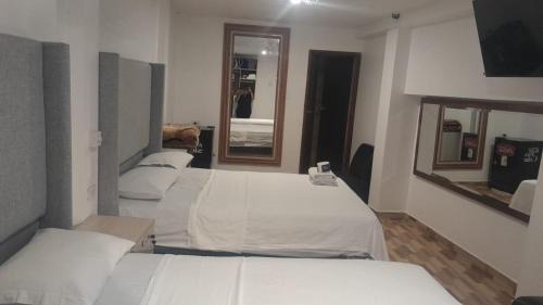 Lima Historic Center Hostel | HotelesR20