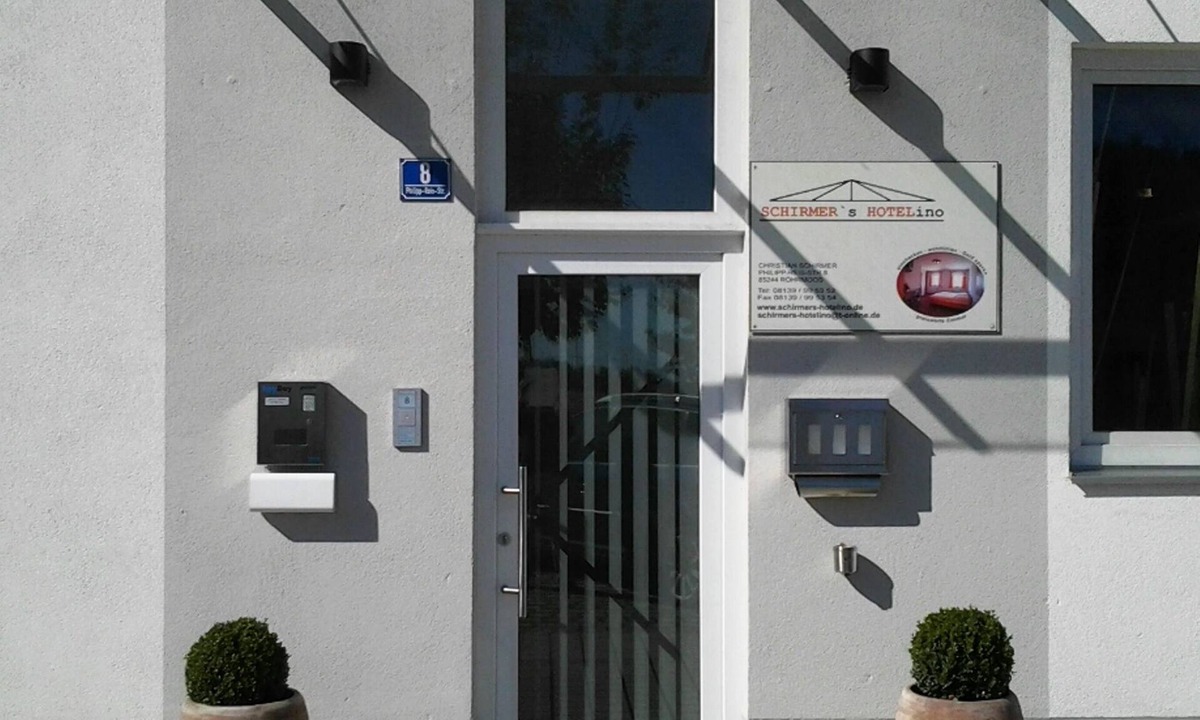 Dachau District House | Hotelino