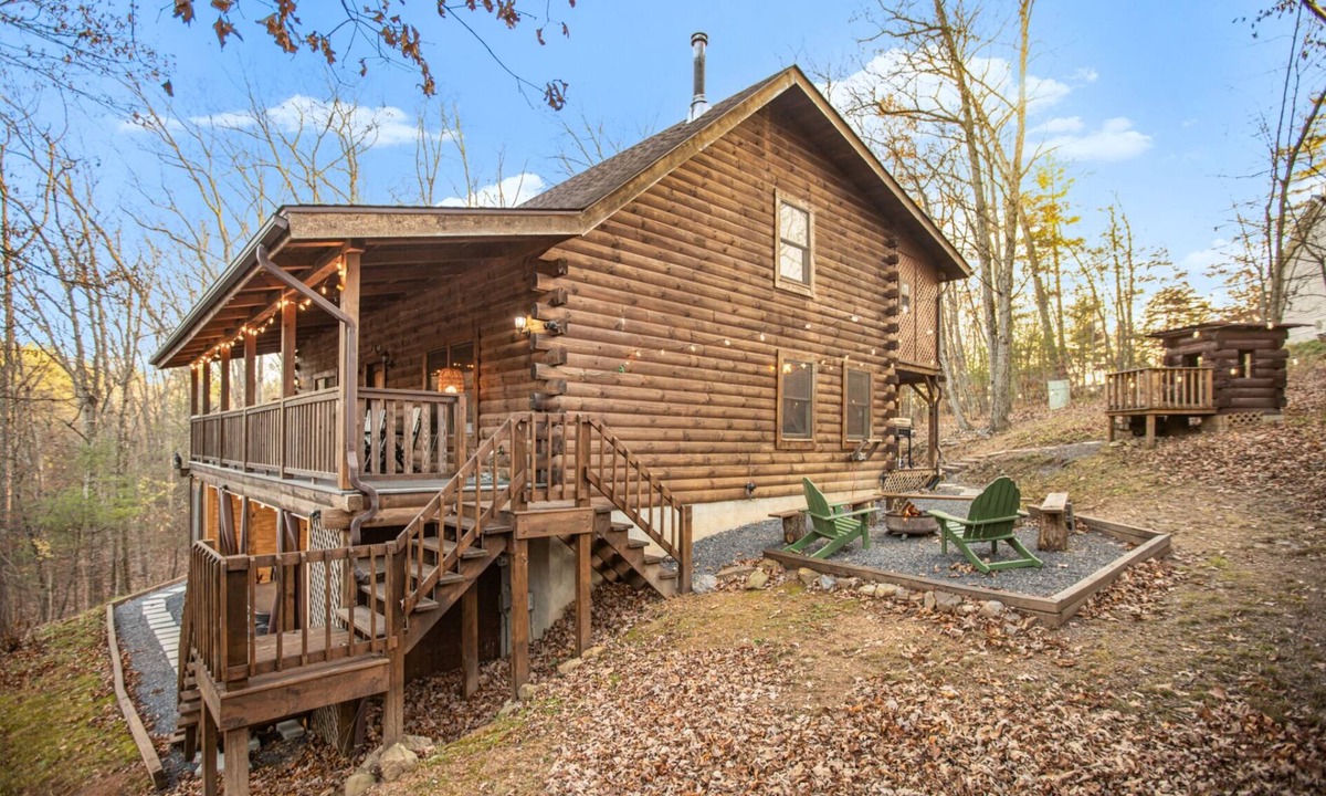 Mount Jackson Cabin | HotTub, Gym, Theater, PetFriendly, 8min to slopes!