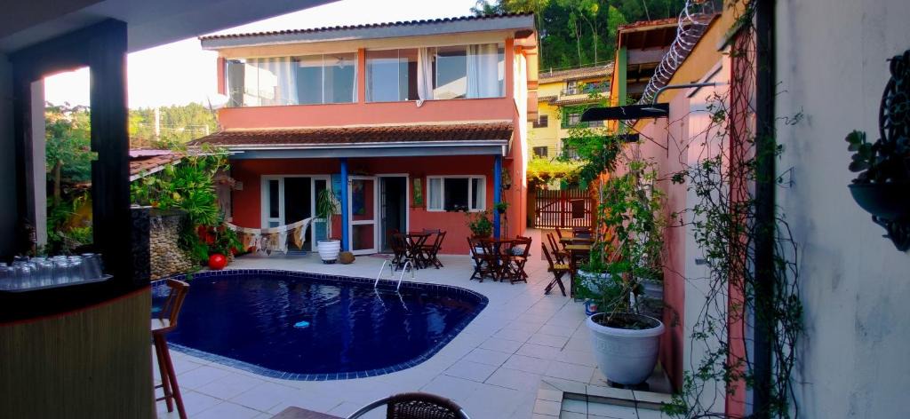 Toninhas Bed & Breakfast | House