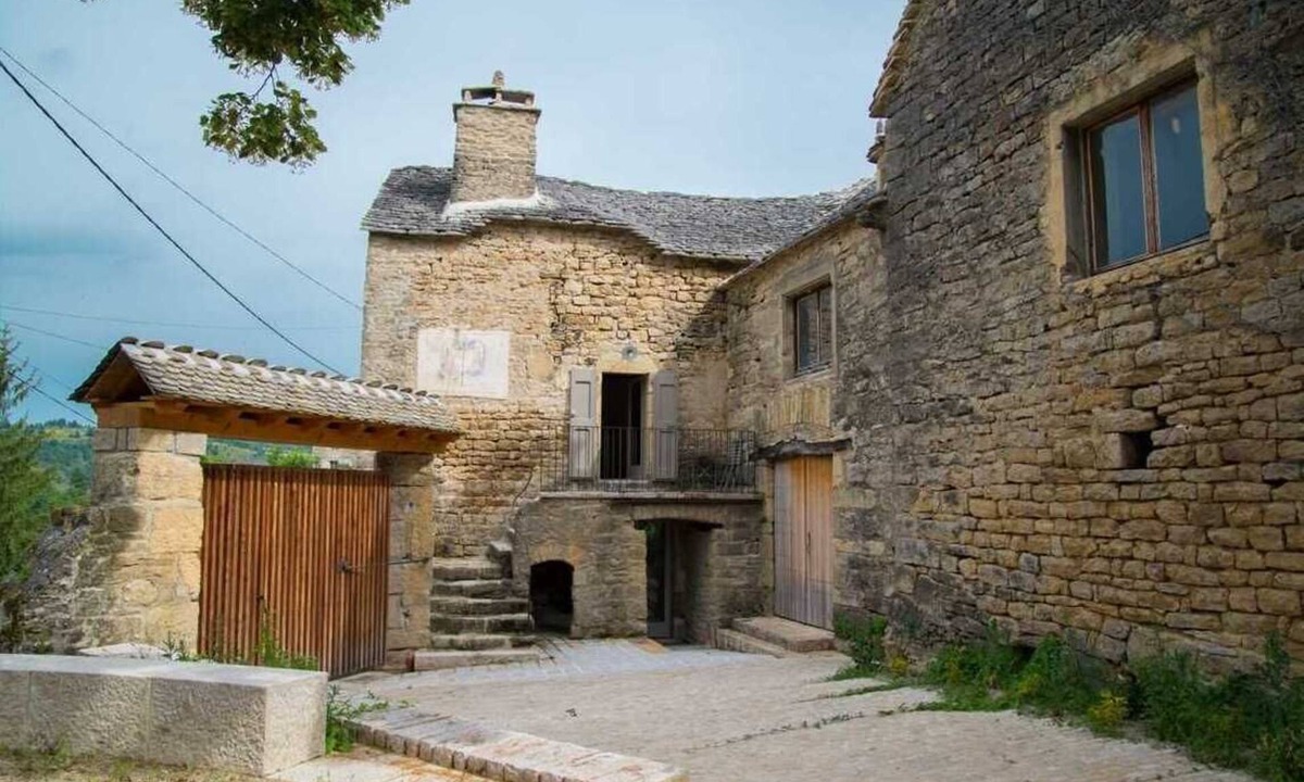 Chanac House | House
