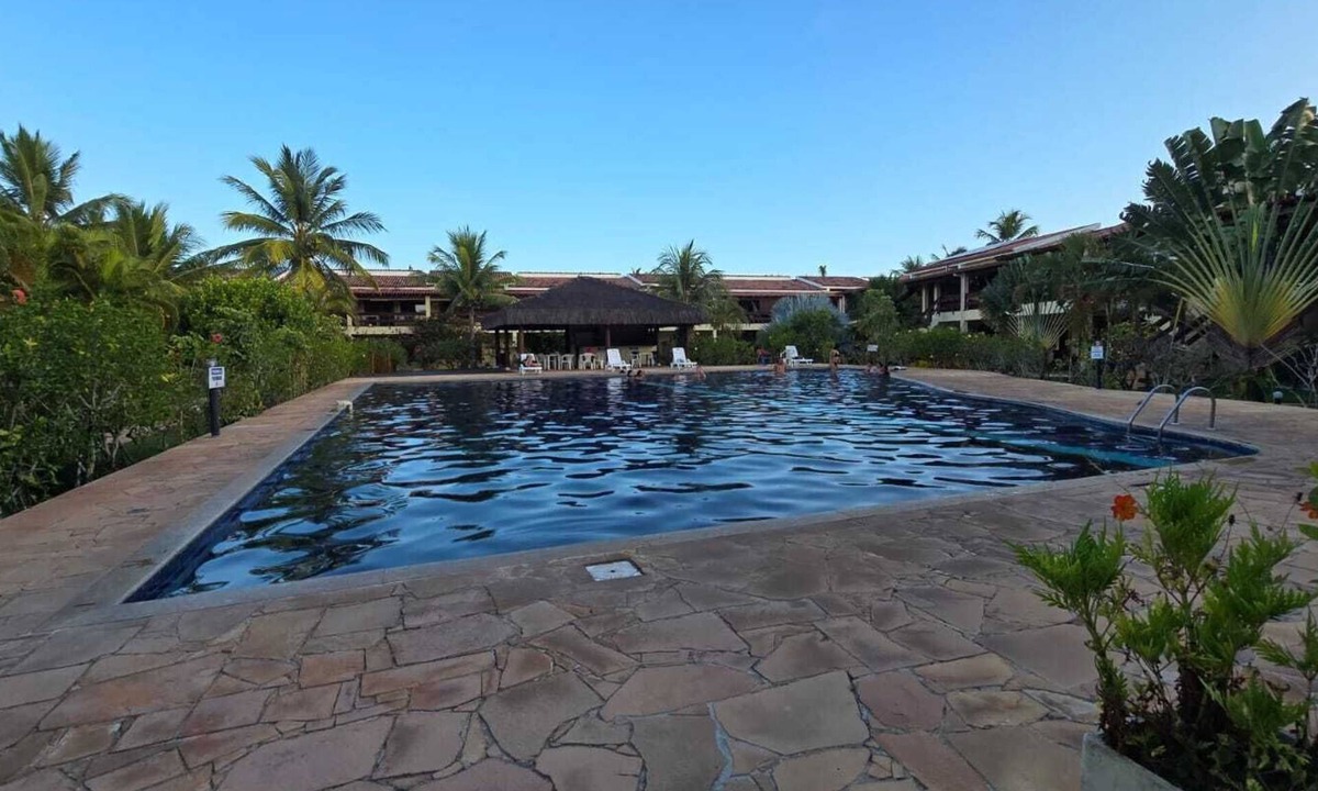 Taperapua Beach House | House in a gated community with pool – 300m from Taperapuã Beach