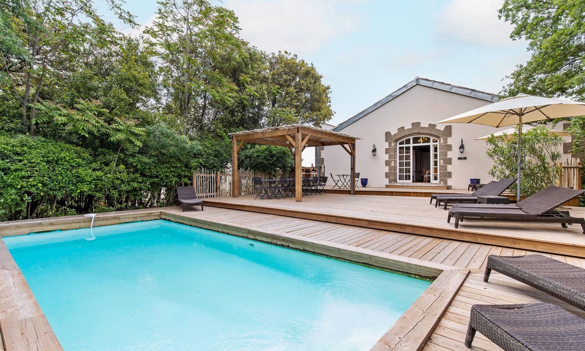 Servian House | House in an authentic estate, with private swimming pool