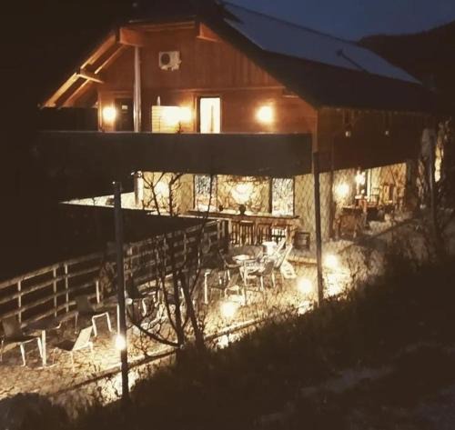Hrastnik House | House Jaro