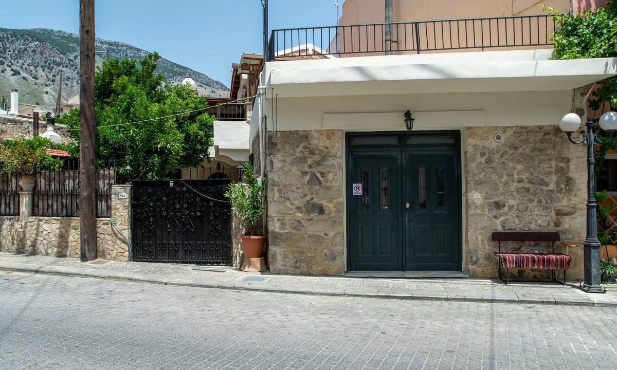 Zaros House | House Rachati