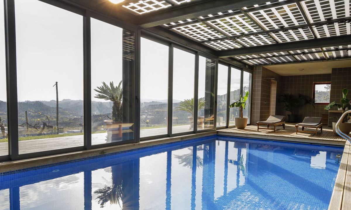 Amarante House | House with 4 suites and Private Indoor Pool