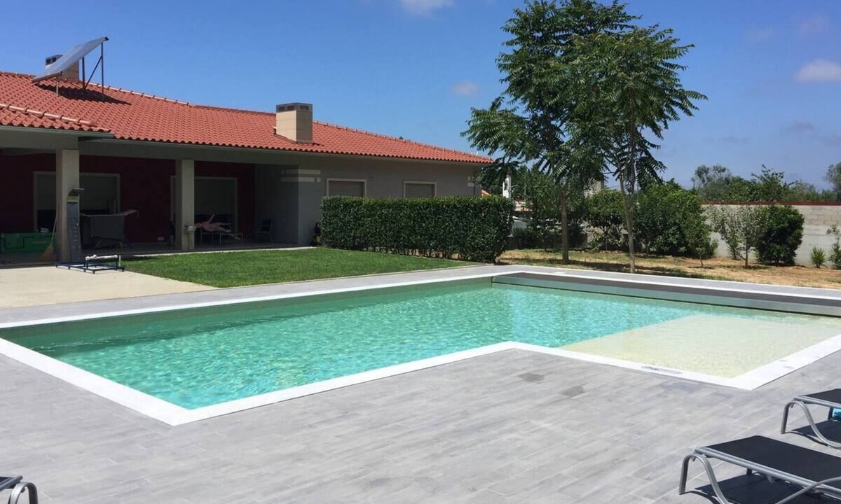 Bajouca House | House with Pool Bajouca / Leiria Praia