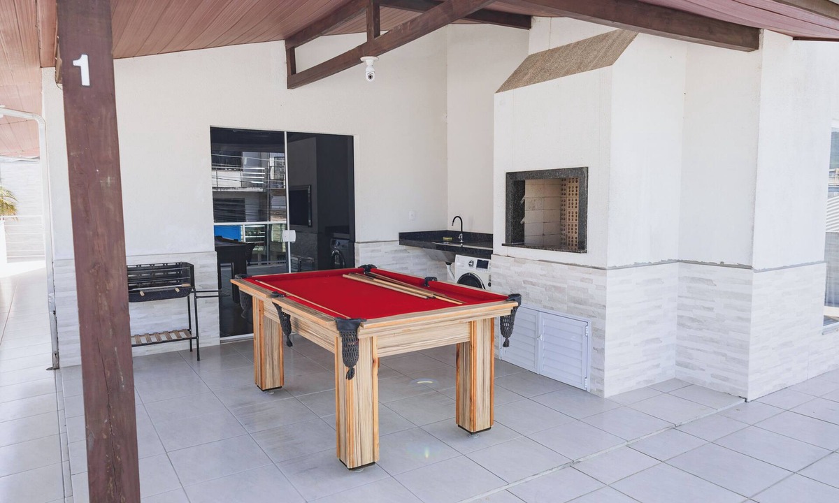 Monte Alegre House | House with pool table and barbecue - 10 min from Balneário Camboriú!
