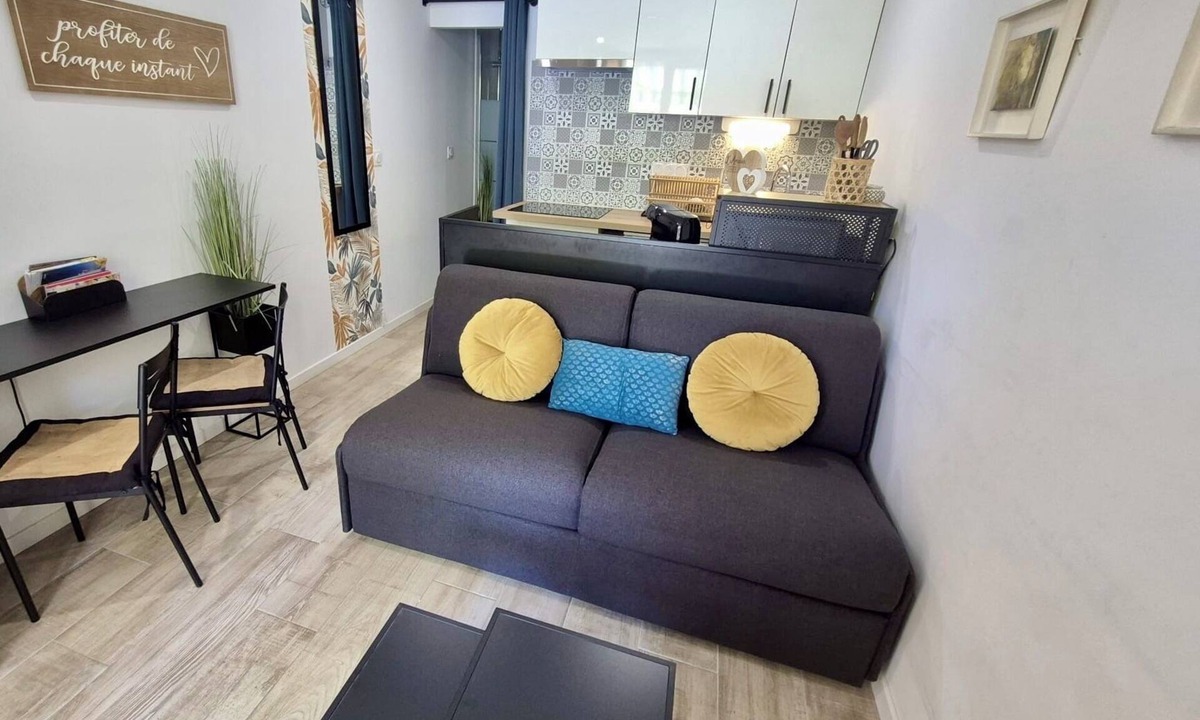 La Franqui-Plage House | House with swimming pool and beach parking 15 minutes away on foot