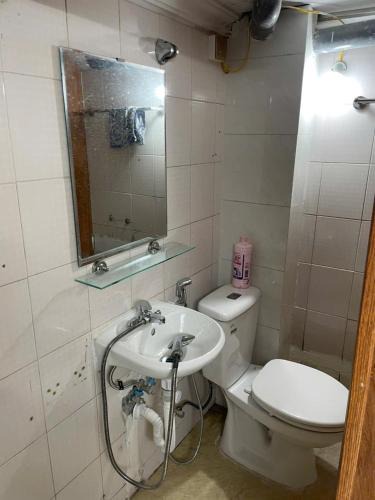 Hang Bac Bed & Breakfast | House25