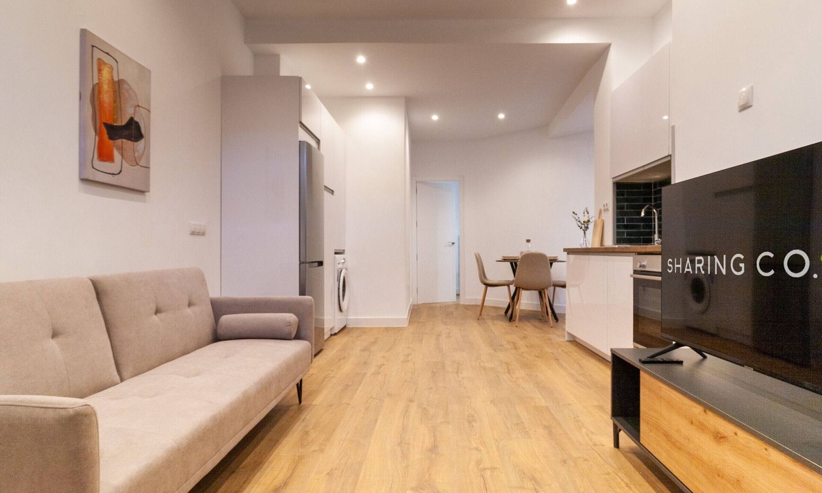 Almenara Apartment | Housing Simancas by Sharing Co