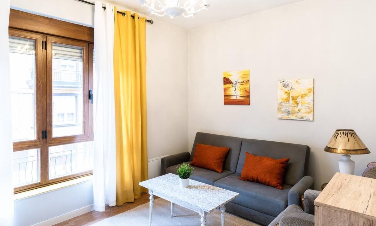 Leon Apartment | Housingleon - Main Square with garaje option