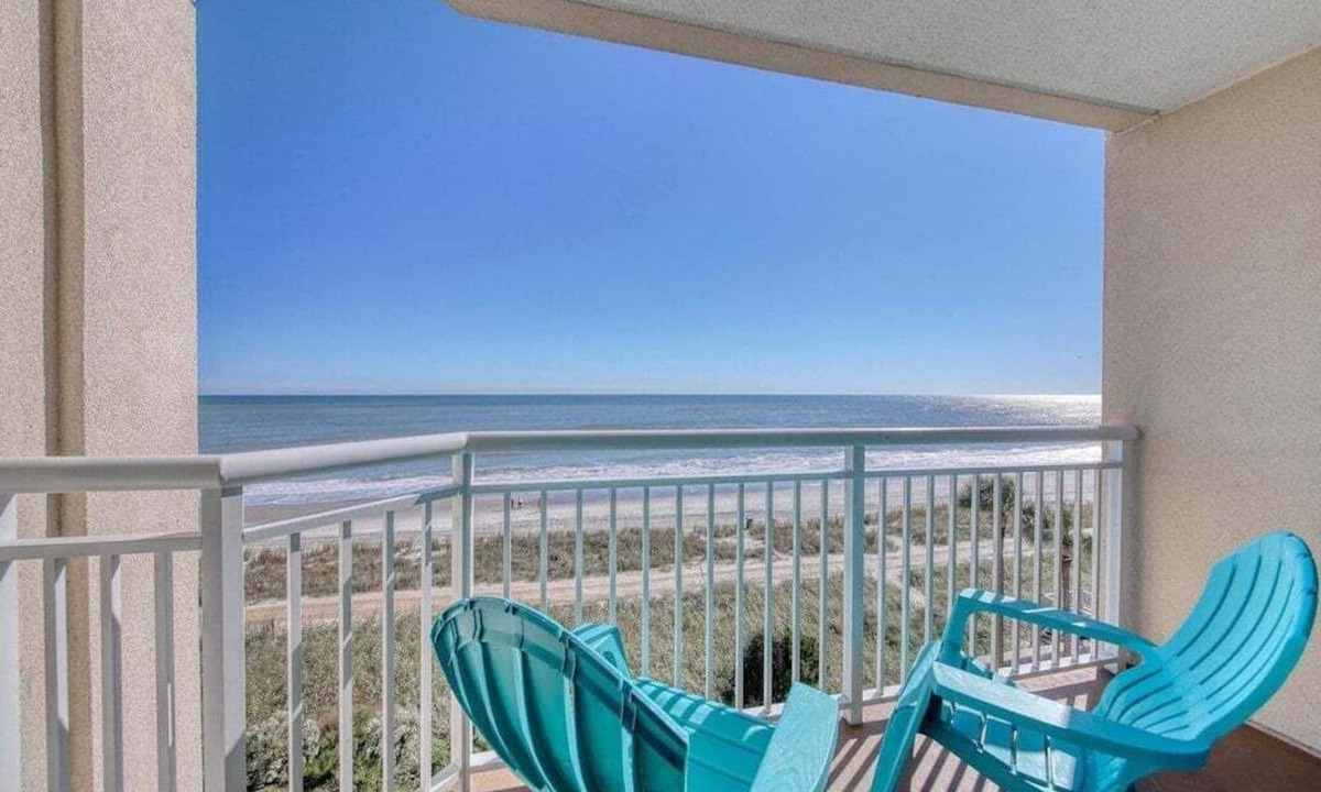 Myrtle Beach Condo | HS-0407 Oceanfront 1-Bedroom Condo in Myrtle Beach, perfect for a relaxing getaway!