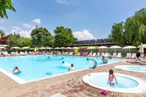 Aurelio Resort | hu Roma Camping In Town