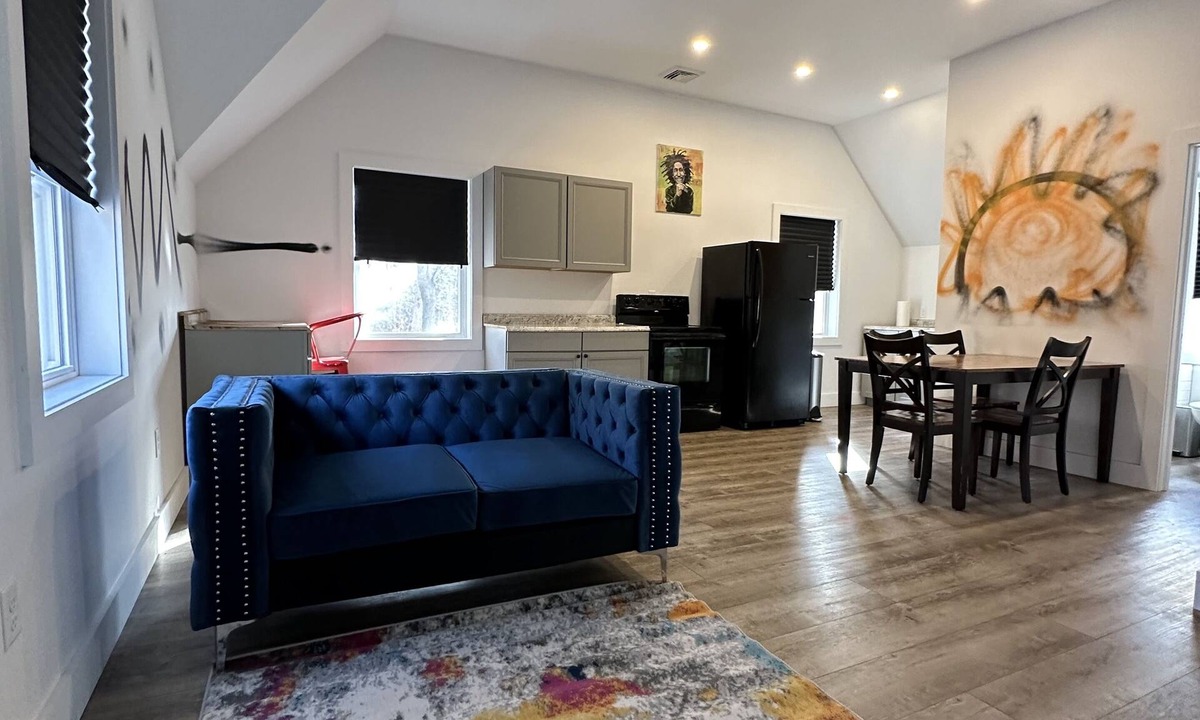 Red Hook Apartment | Hudson Valley - Soulful Sounds and Artistry