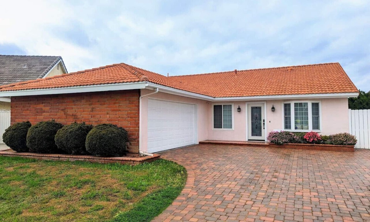 Placentia Apartment | Huge Backyard, Near Disney, Family Friendly, Quiet Neighborhood