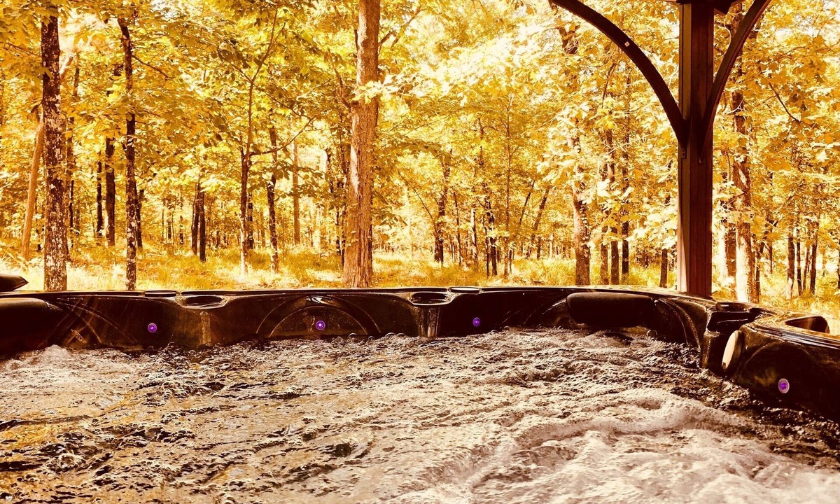 Ringold Cabin | Huge fire pit, NEW hot tub, outdoor deck, quiet area, less than a mile to lake