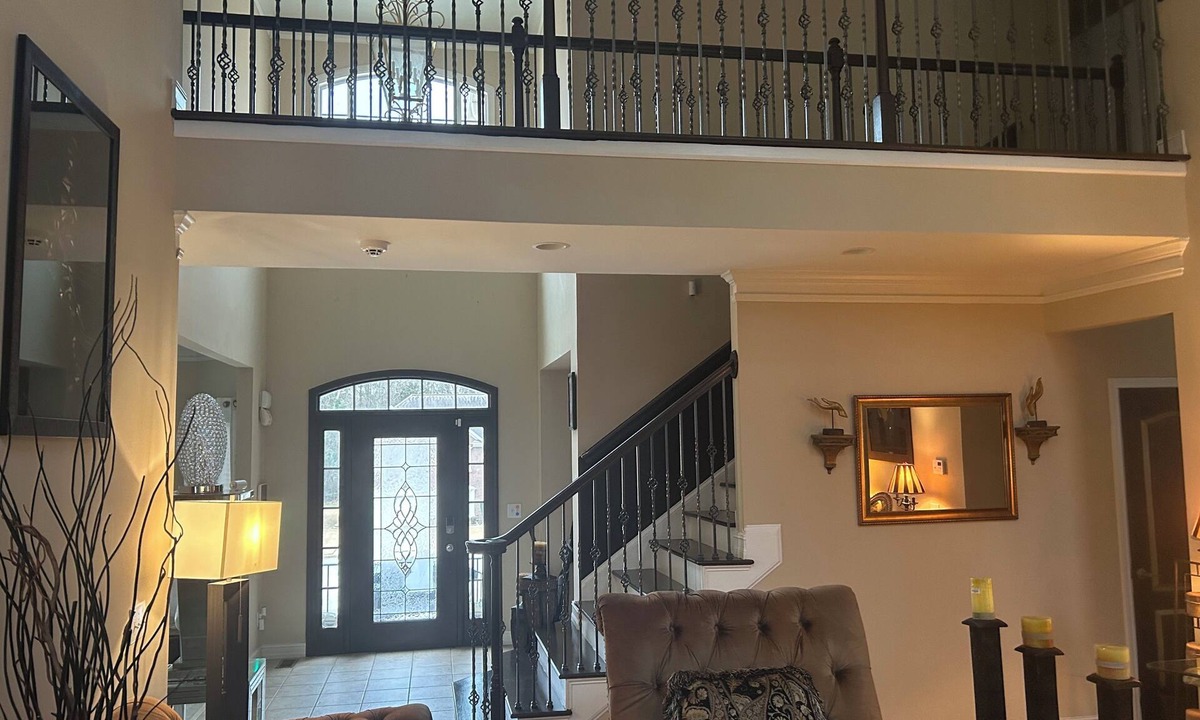 Lithonia House | HUGE Spacious 5- BEDROOM/BATHROOM house with MANY MANY Amenities