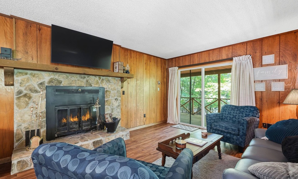 Murphy House | 'Hummingbird Hideout'