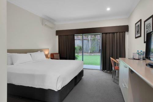 Rutherford Hotel | Hunter Gateway Motel