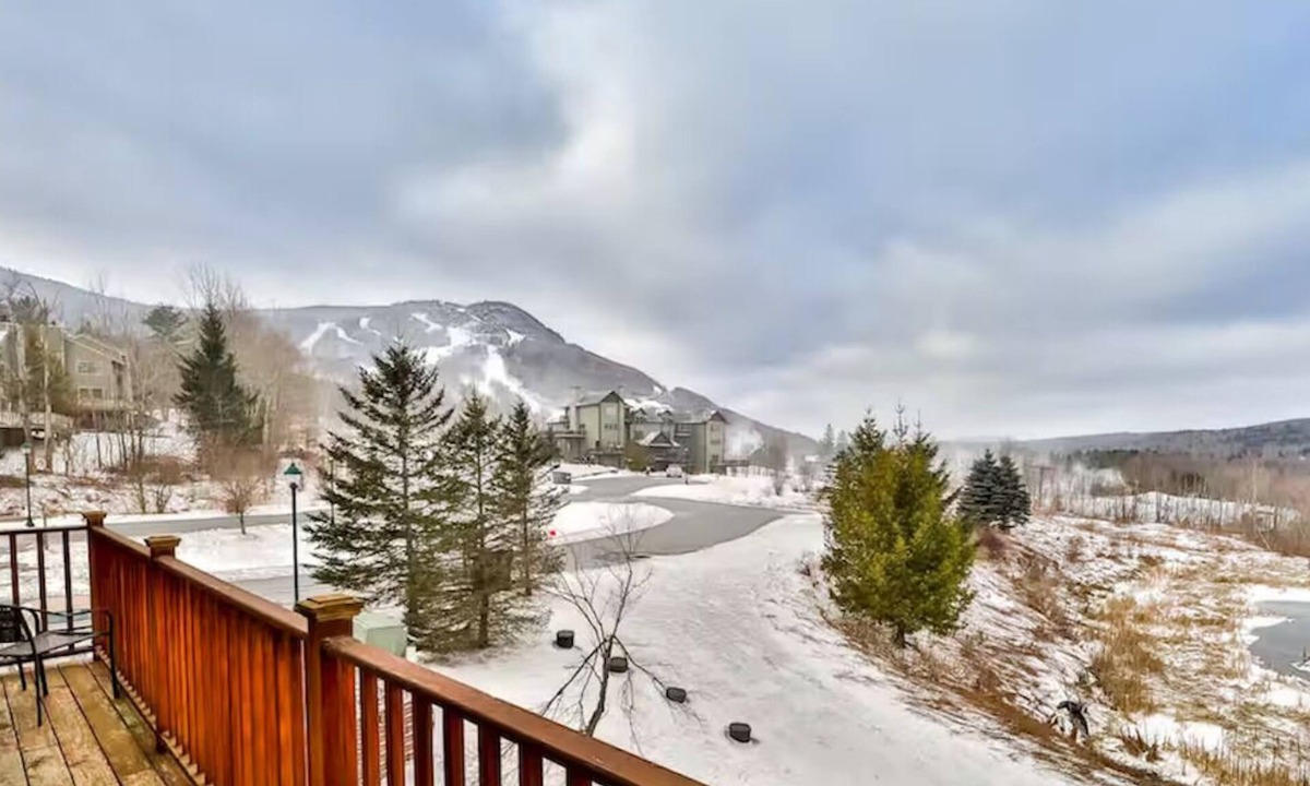 Hunter House | HUNTER HAPPY TRAILS -SkiOnSkiOff- Mtn Views -SAUNA- Short walk to the Slopes