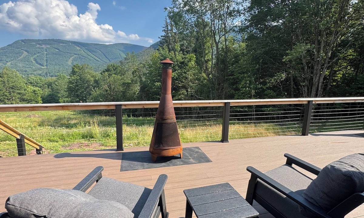 Hunter House | Hunter Mountain Hideaway, Cozy Mountain Escape.