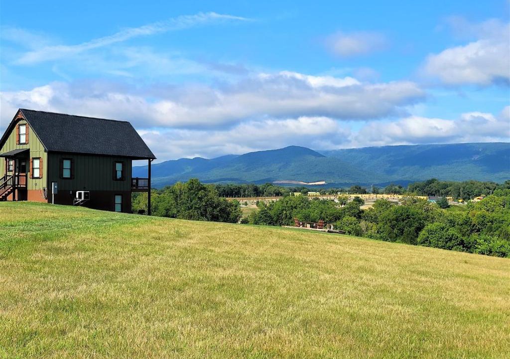 Luray House | Hunters Haven