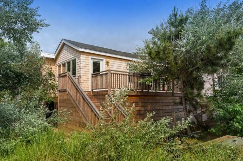 Ocean Bay Park House | Huron Hideaway