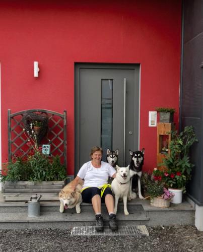 Thanstein Apartment | Husky-Hof