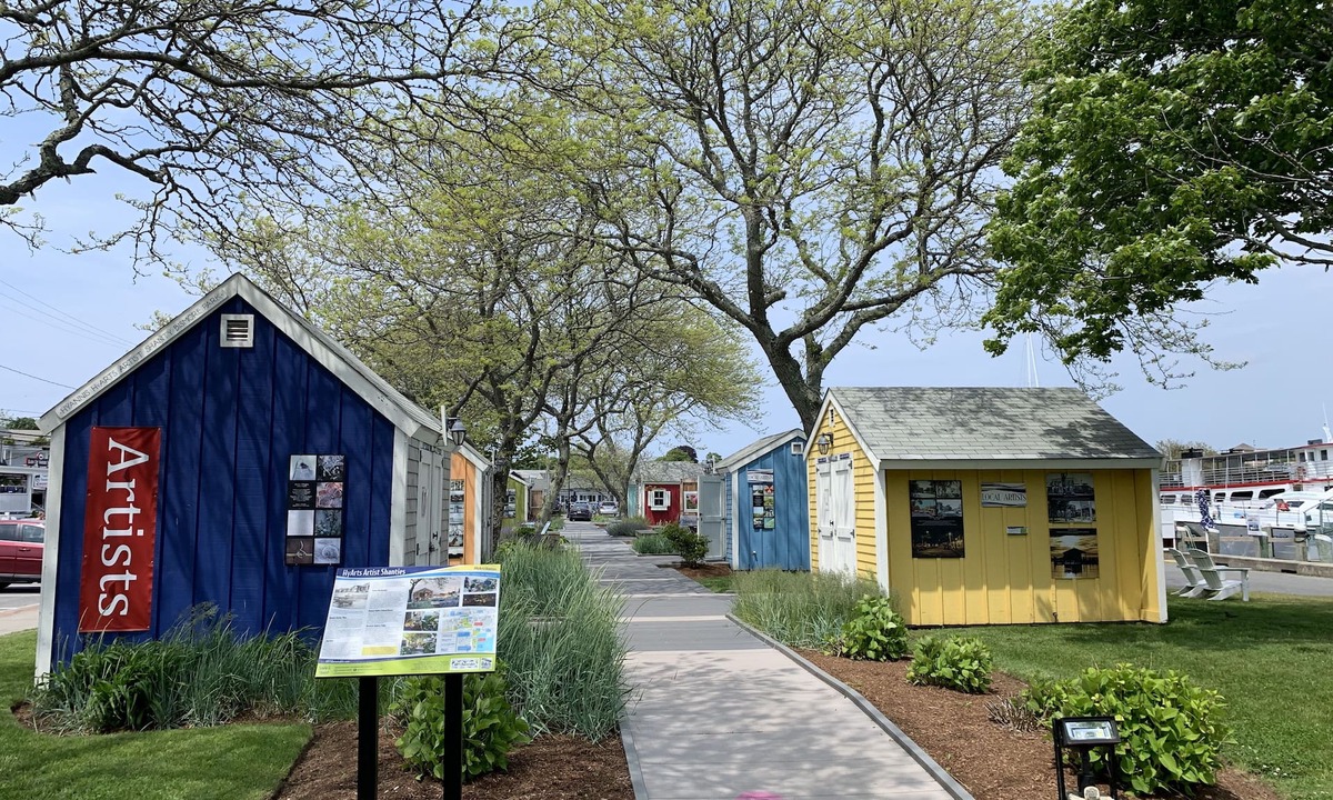 Hyannis House | Hyannis Harborview -4BR Harbor Retreat + Beach Pass Included