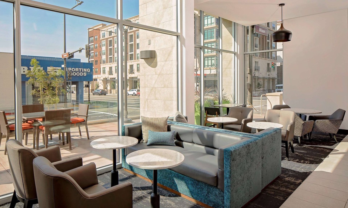 Downtown Hotel | Hyatt Place Glendale/Los Angeles